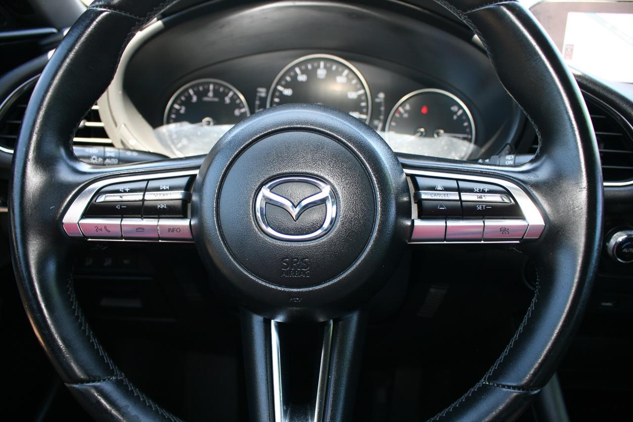 Mazda Mazda3 Hatchback FWD Auto w/Premium Pkg 2019
