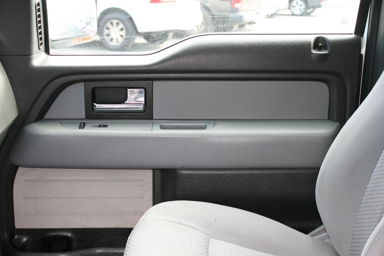 Ford F-150 4WD SuperCrew 145" XLT 2013