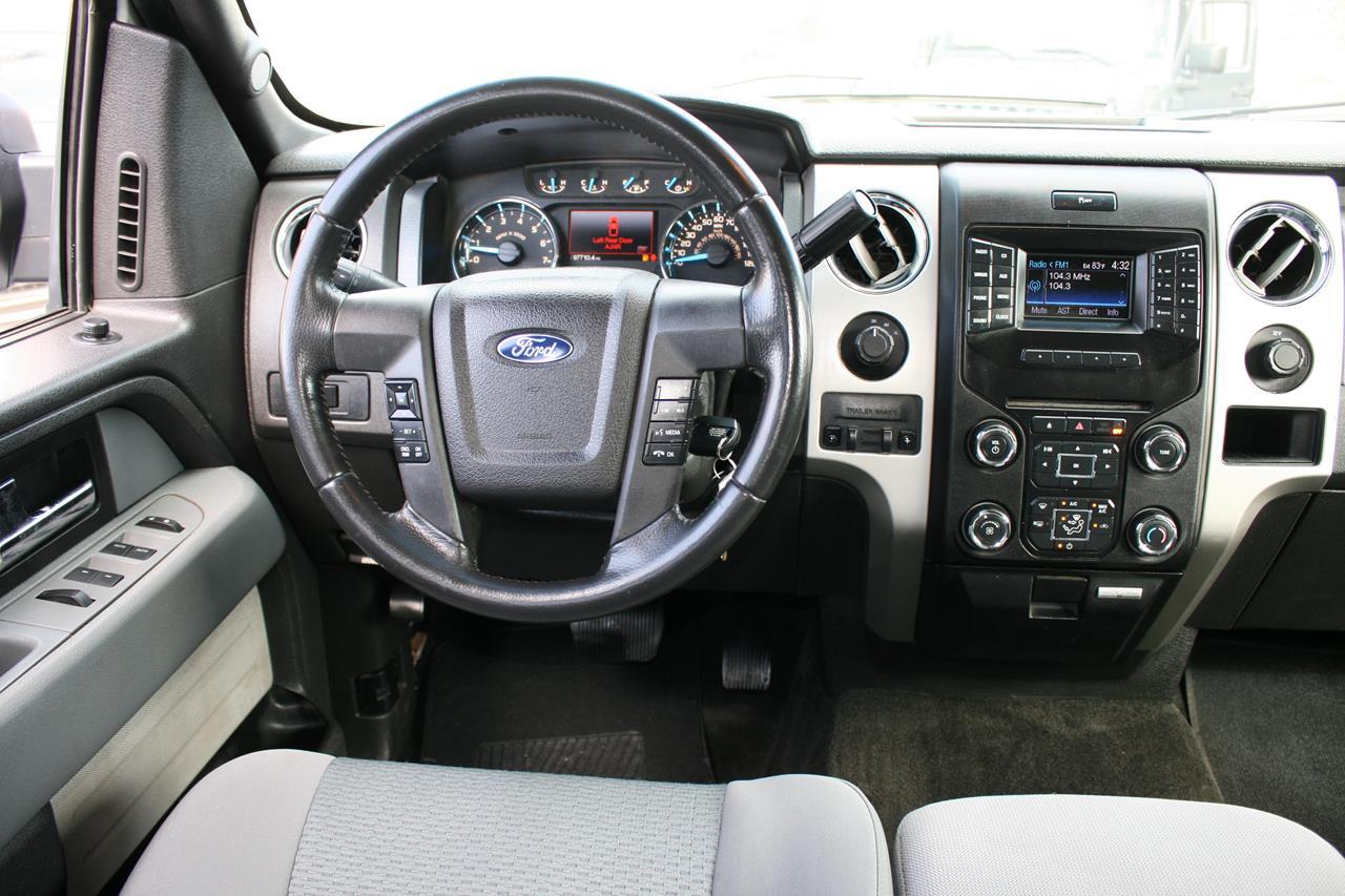 Ford F-150 4WD SuperCrew 145" XLT 2013