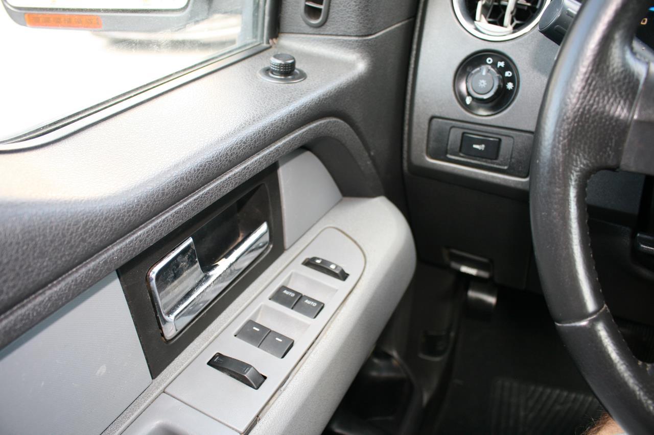 Ford F-150 4WD SuperCrew 145" XLT 2013