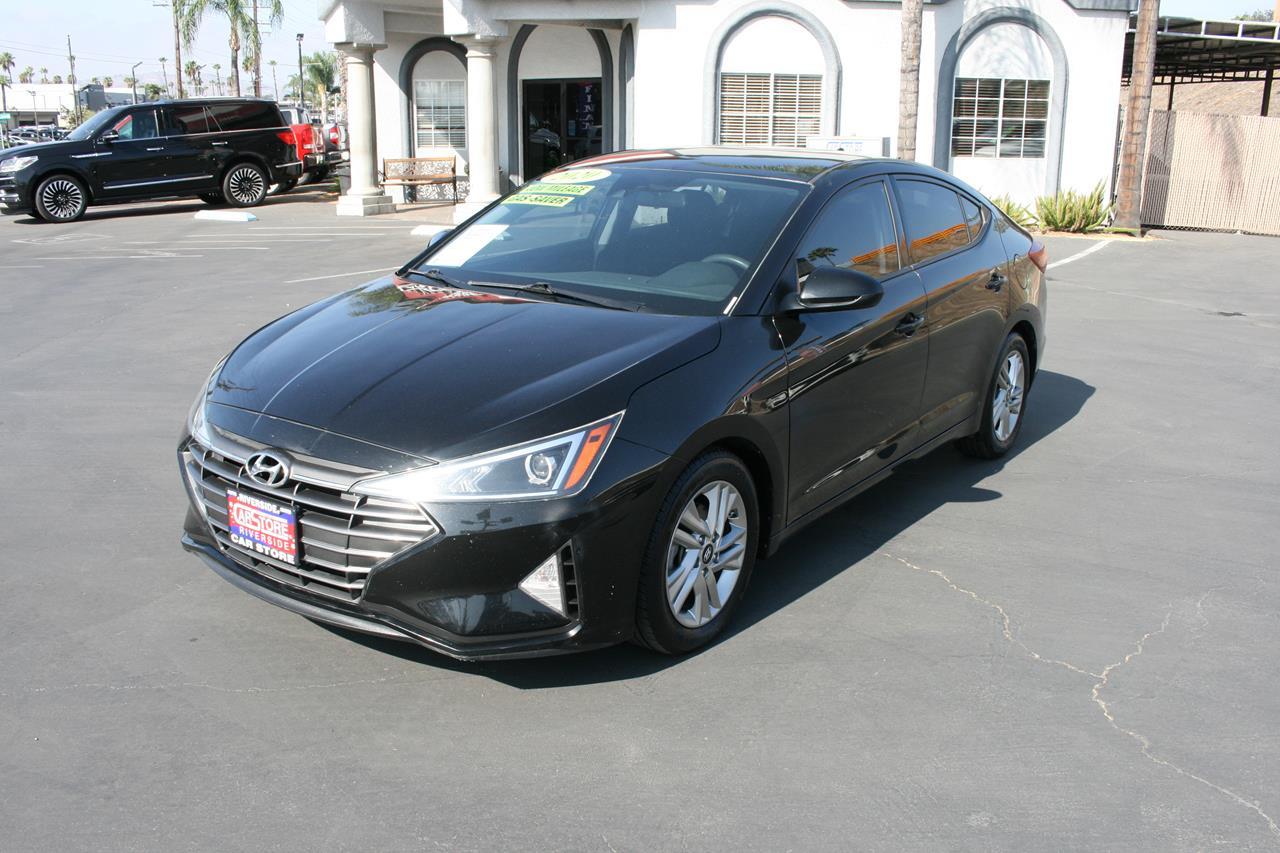 Hyundai Elantra SEL IVT 2020