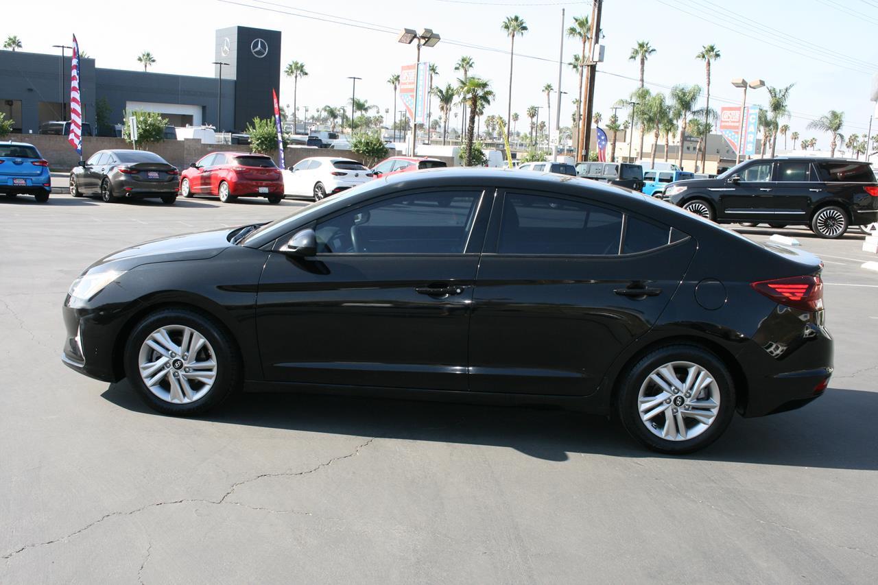 Hyundai Elantra SEL IVT 2020