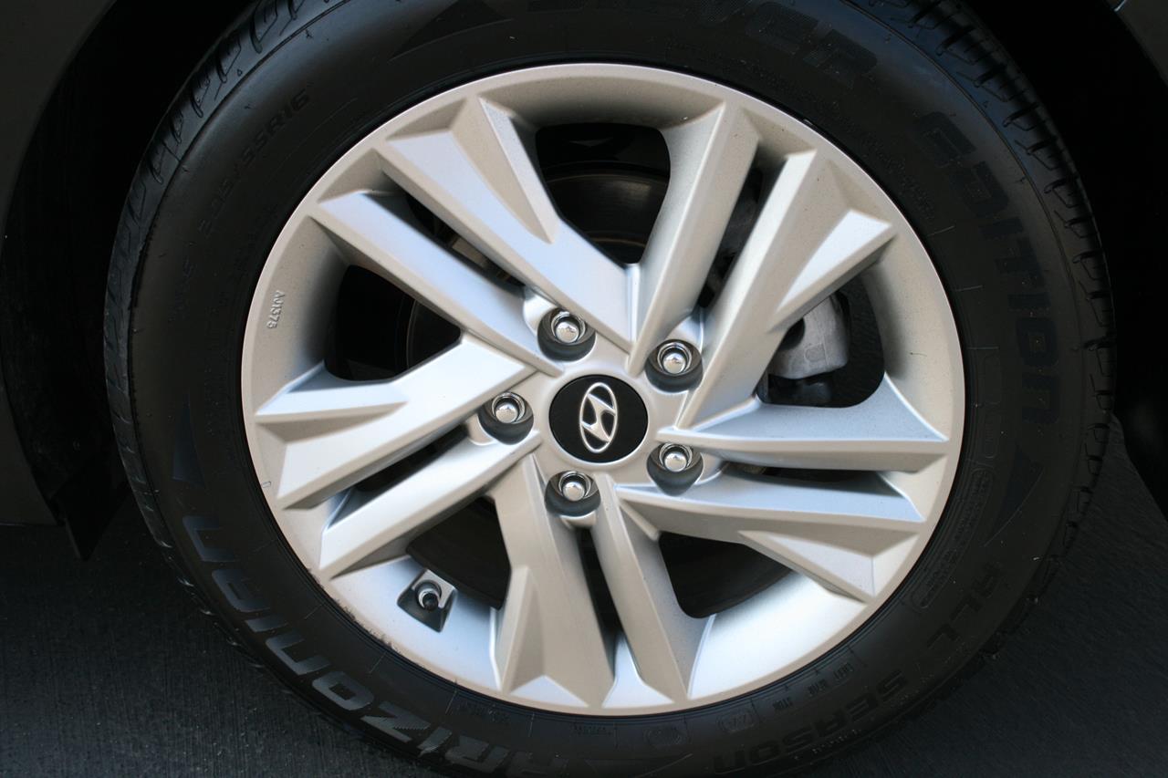 Hyundai Elantra SEL IVT 2020