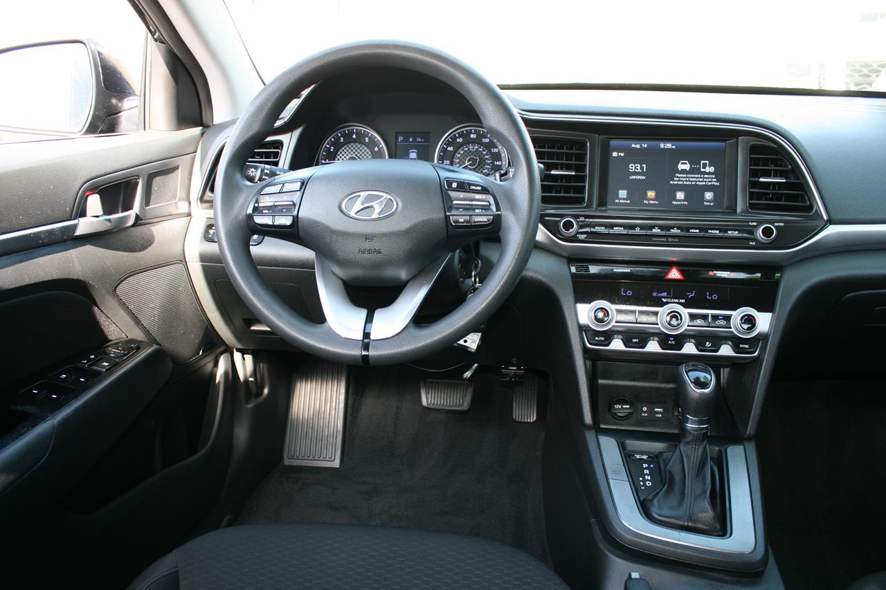 Hyundai Elantra SEL IVT 2020