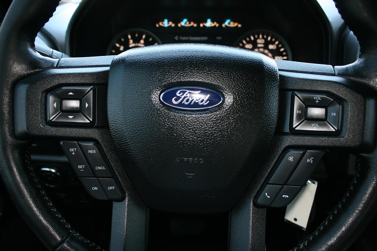 Ford F-150 XLT 2WD SuperCrew 5.5' Box 2017