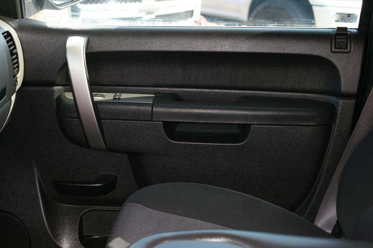 Chevrolet Silverado 1500 2WD Crew Cab 143.5" LS 2012