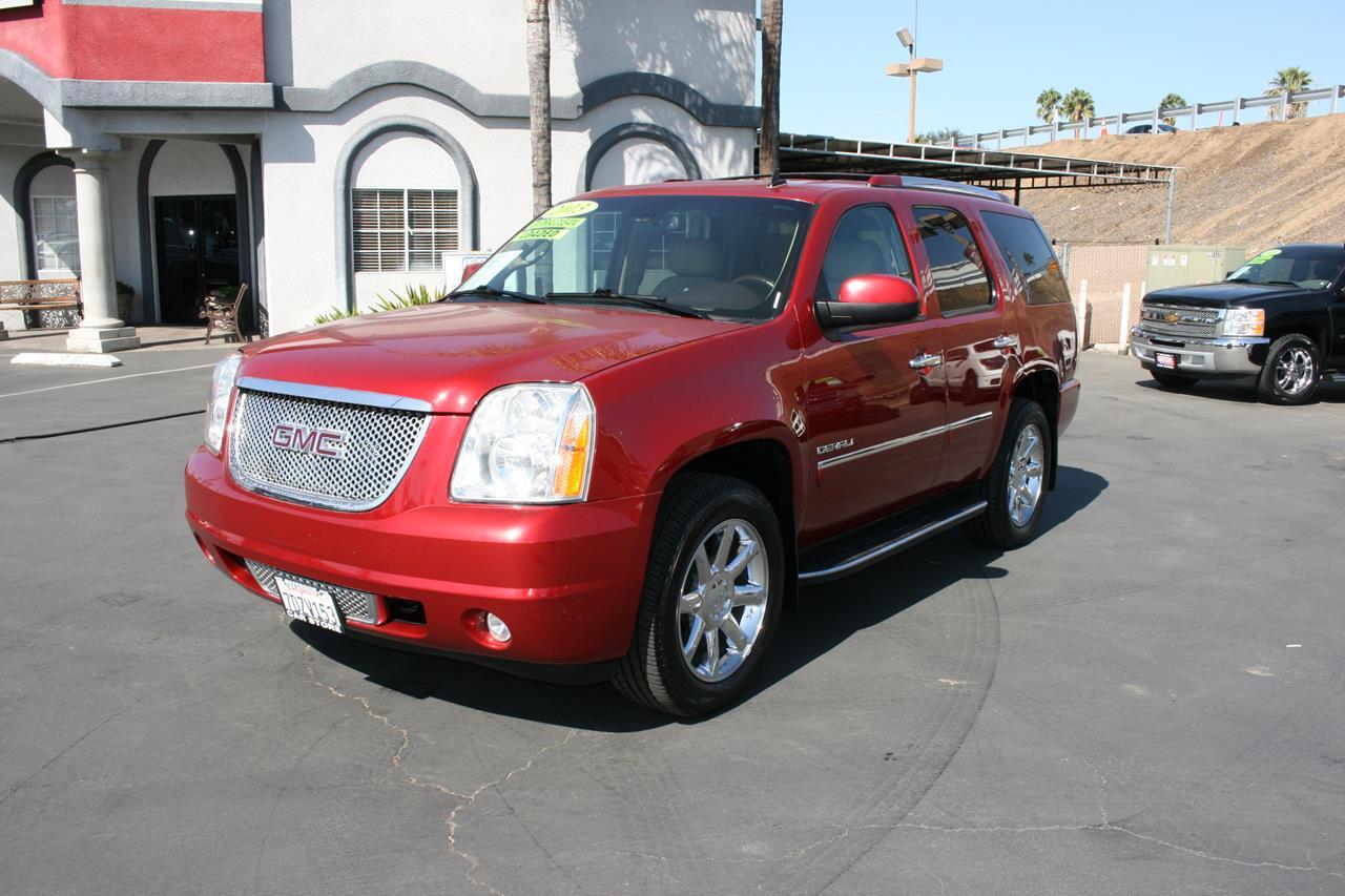 GMC Yukon 2WD 4dr 1500 Denali 2013