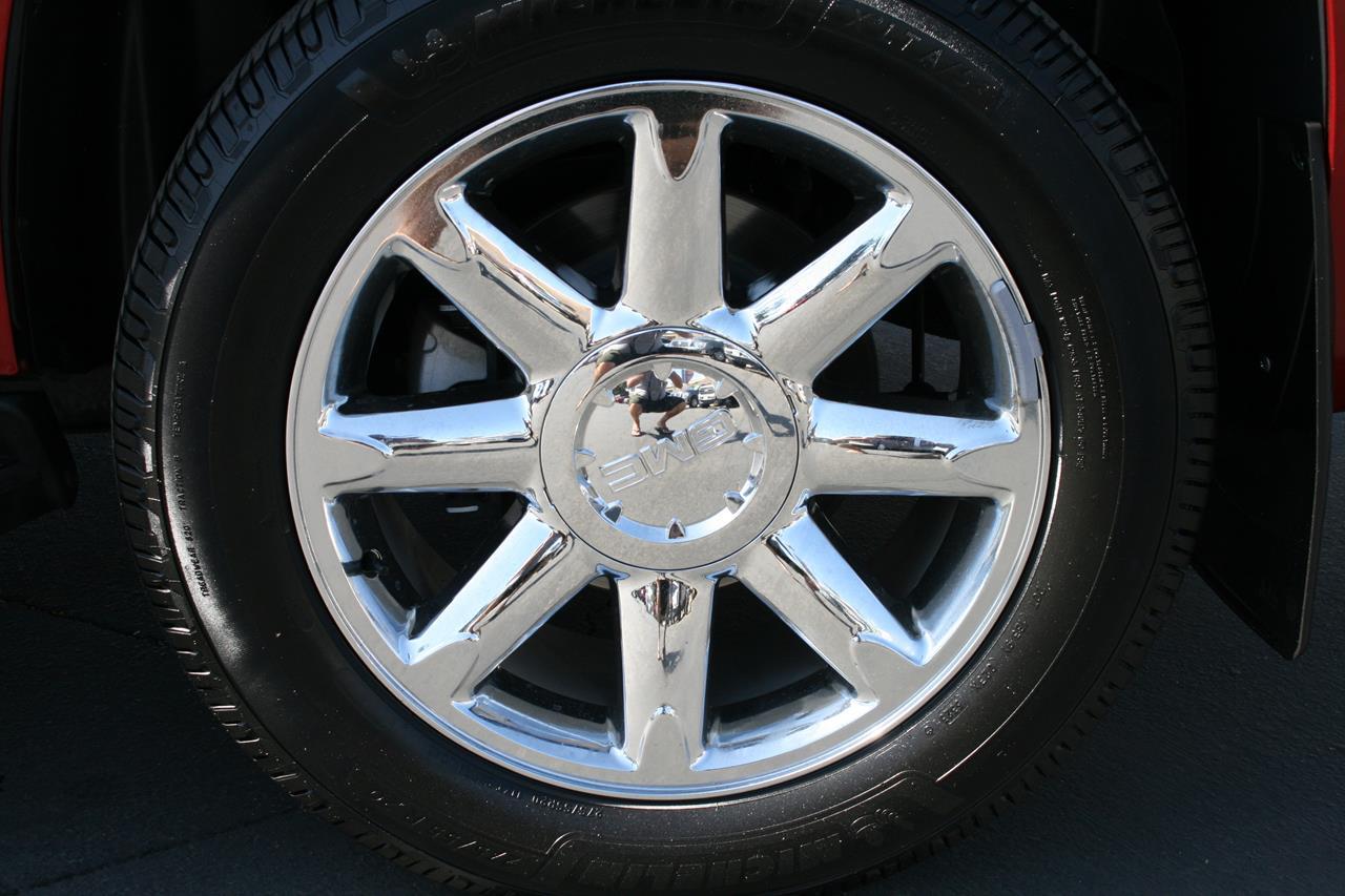 GMC Yukon 2WD 4dr 1500 Denali 2013