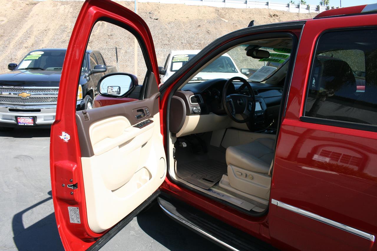 GMC Yukon 2WD 4dr 1500 Denali 2013