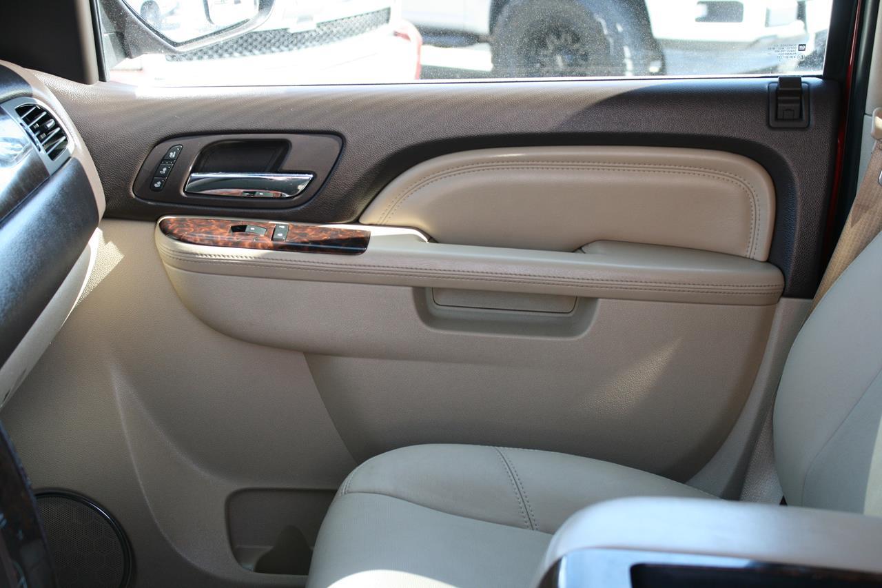 GMC Yukon 2WD 4dr 1500 Denali 2013
