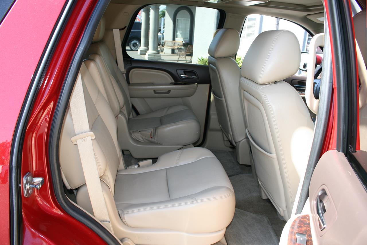 GMC Yukon 2WD 4dr 1500 Denali 2013