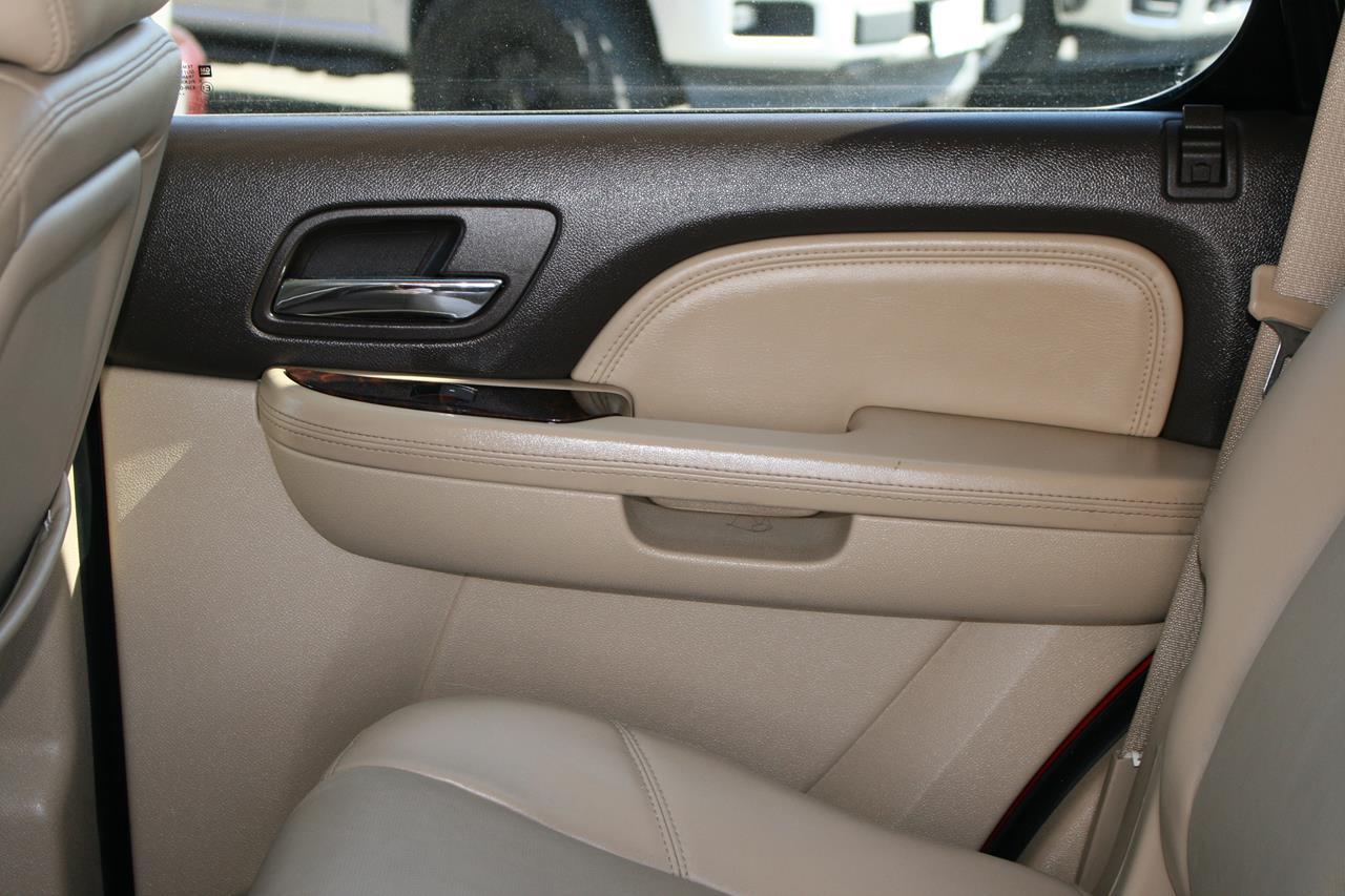 GMC Yukon 2WD 4dr 1500 Denali 2013