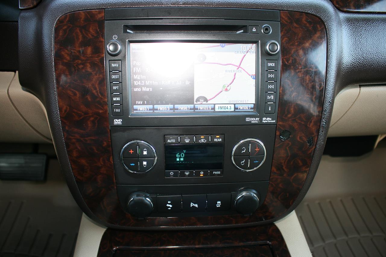 GMC Yukon 2WD 4dr 1500 Denali 2013