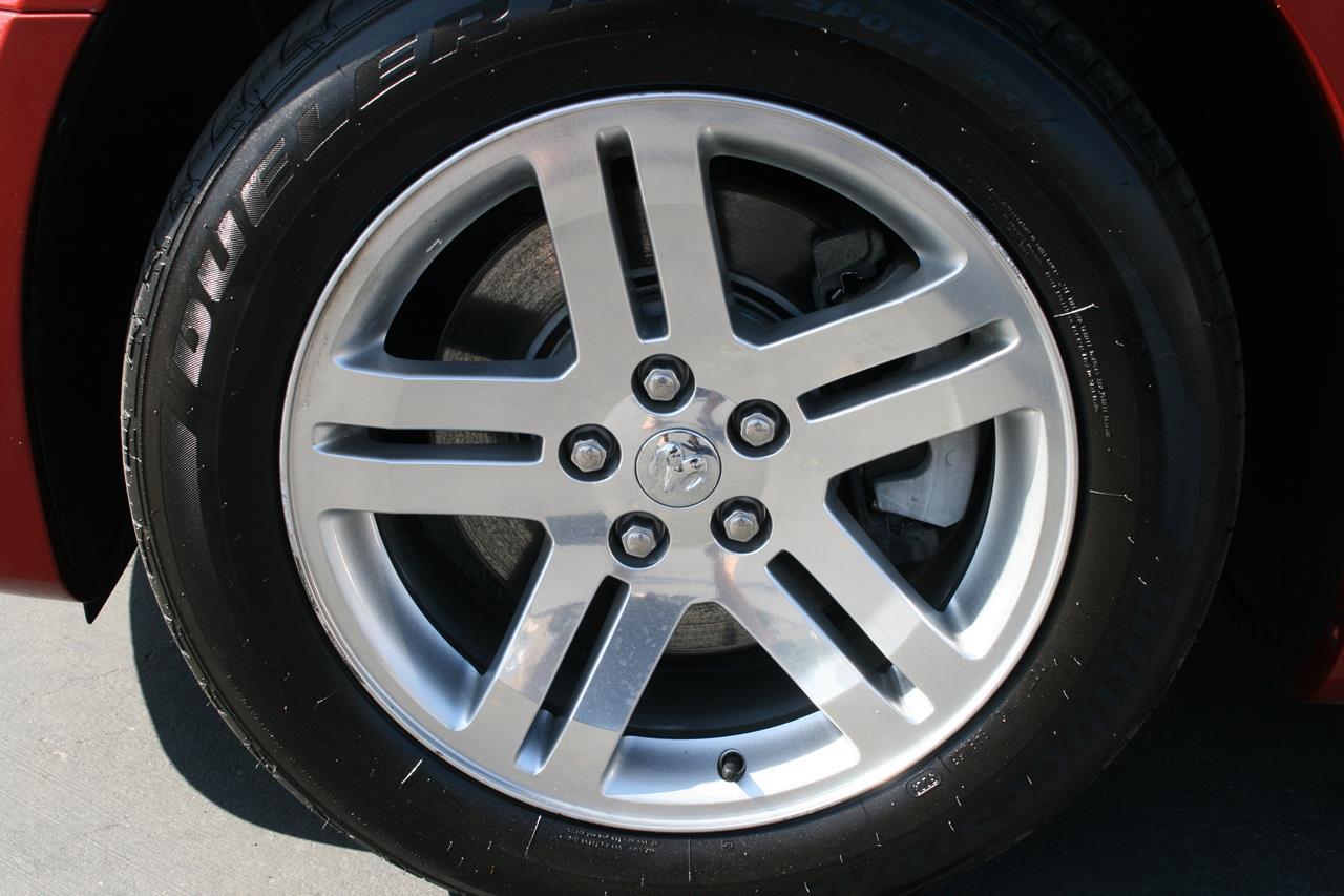 Dodge Magnum 4dr Wgn R/T RWD 2005