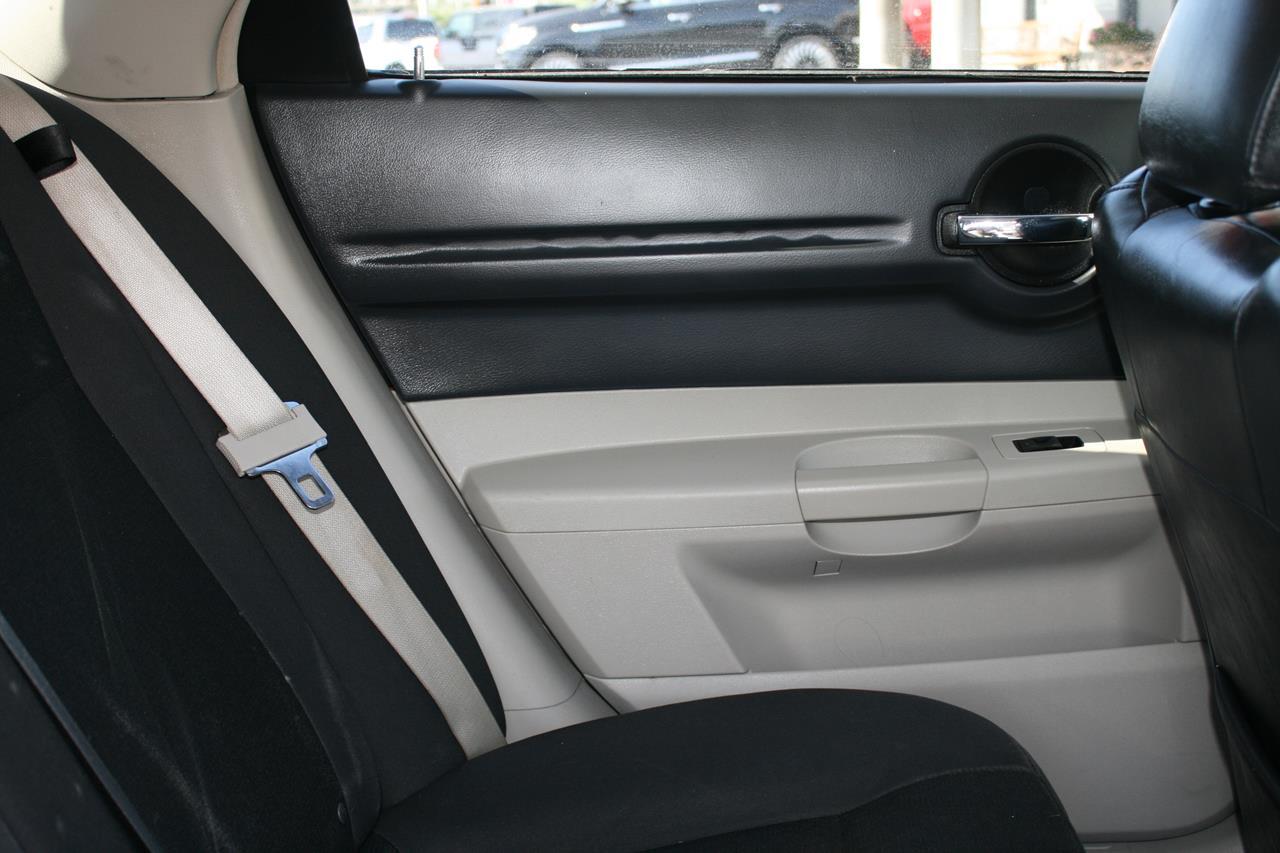 Dodge Magnum 4dr Wgn R/T RWD 2005
