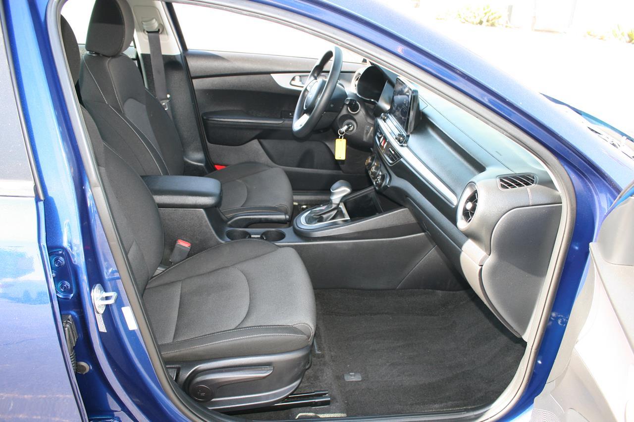 Kia Forte LXS IVT 2022