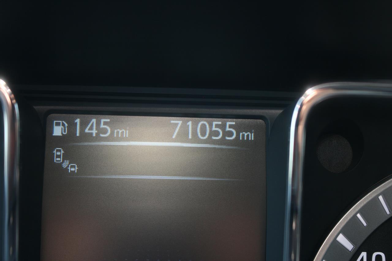 Nissan Titan 4x4 Crew Cab SV 2018