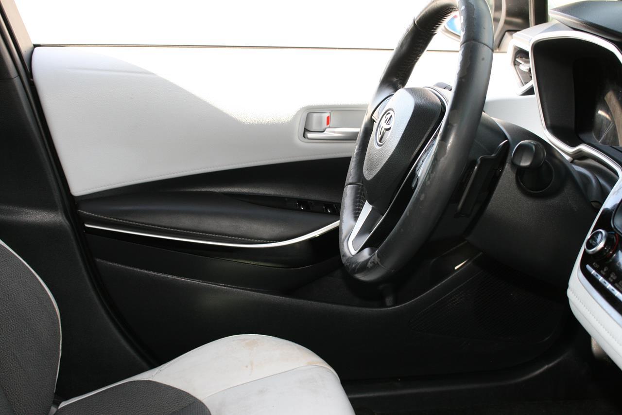 Toyota Corolla Hatchback XSE CVT (Natl) 2019