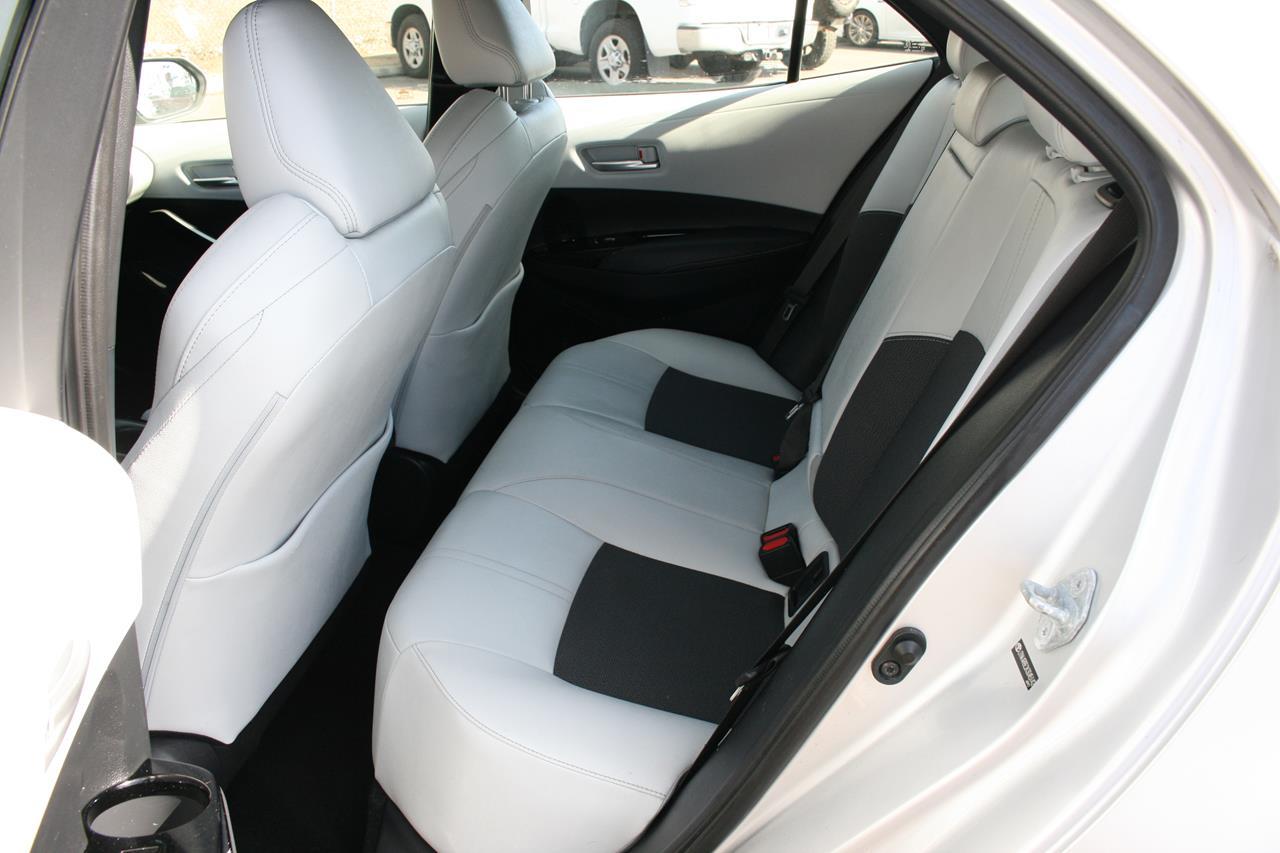 Toyota Corolla Hatchback XSE CVT (Natl) 2019