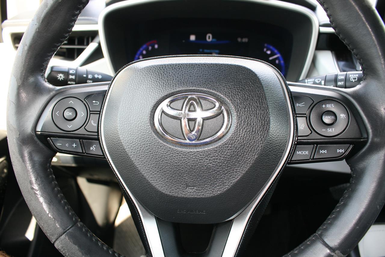 Toyota Corolla Hatchback XSE CVT (Natl) 2019