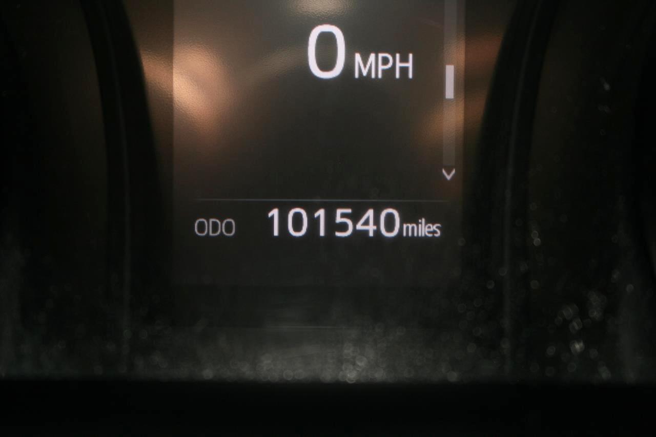 Toyota Camry SE Auto (Natl) 2020