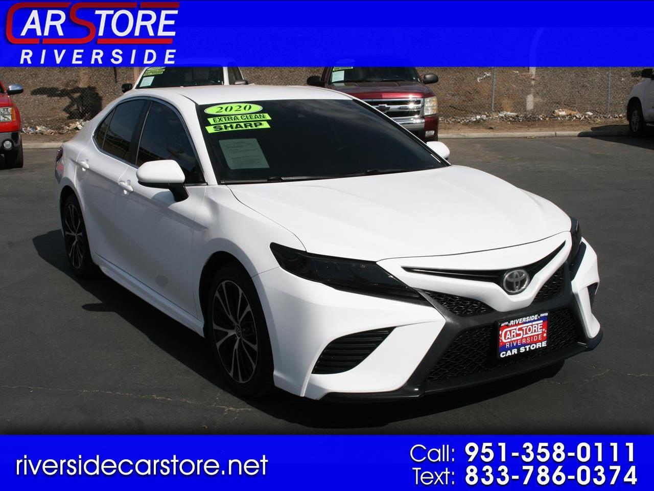 Toyota Camry SE Auto (Natl) 2020