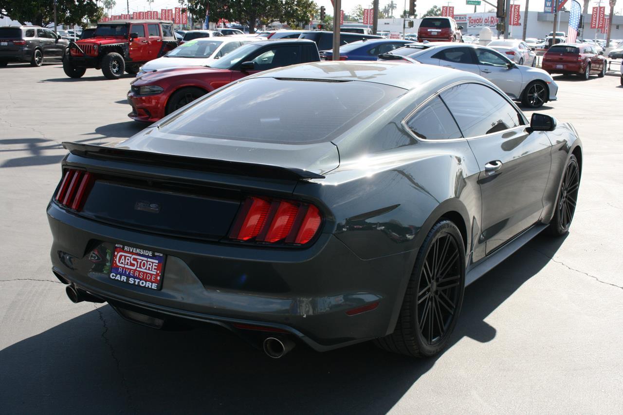 Ford Mustang 2dr Fastback V6 2016