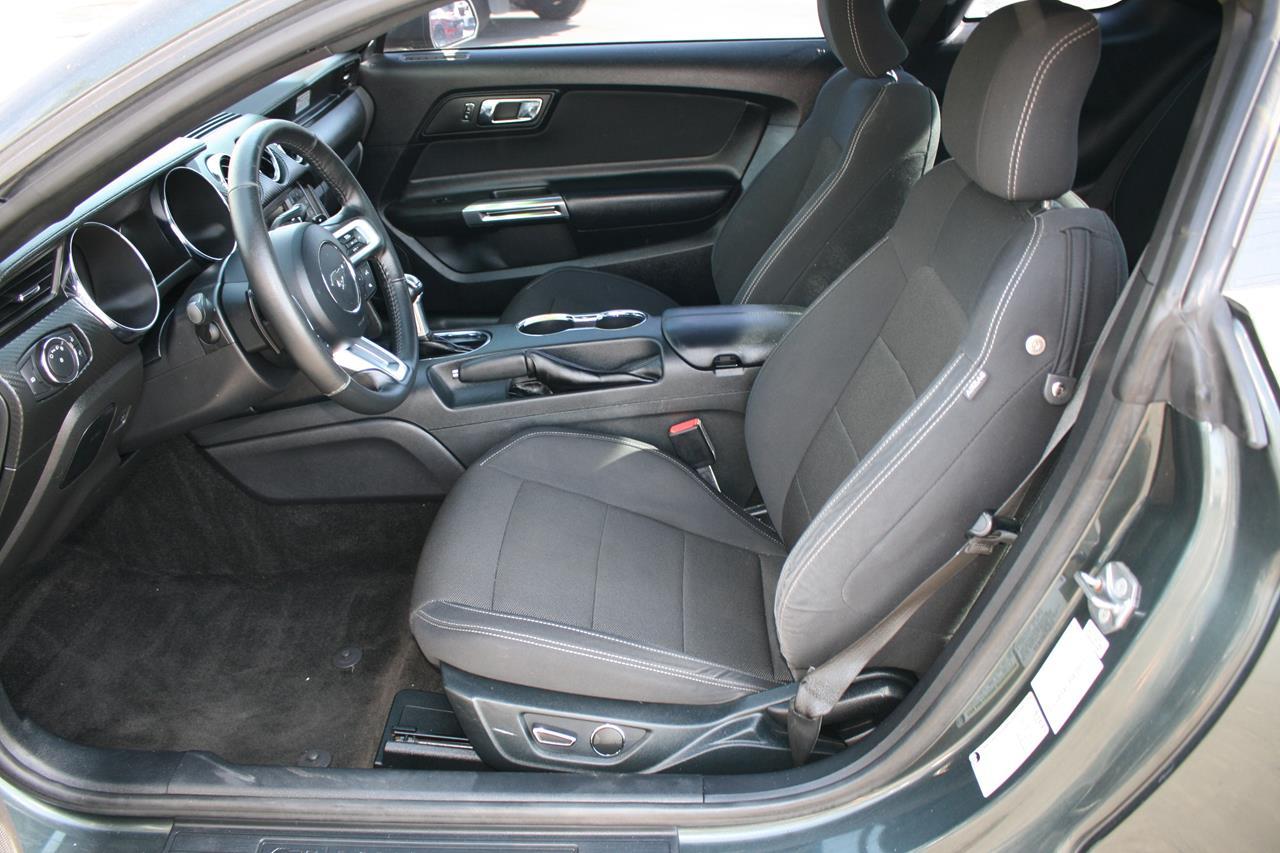 Ford Mustang 2dr Fastback V6 2016