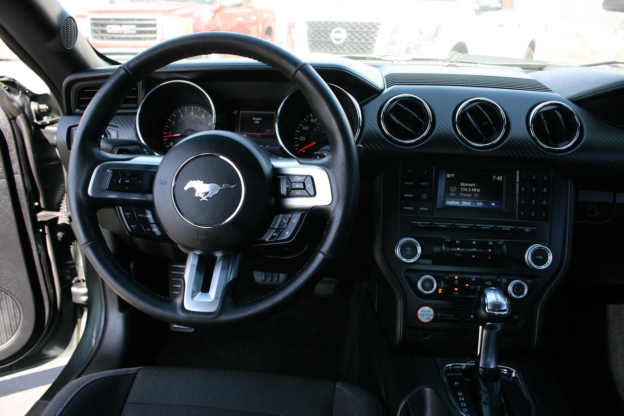 Ford Mustang 2dr Fastback V6 2016