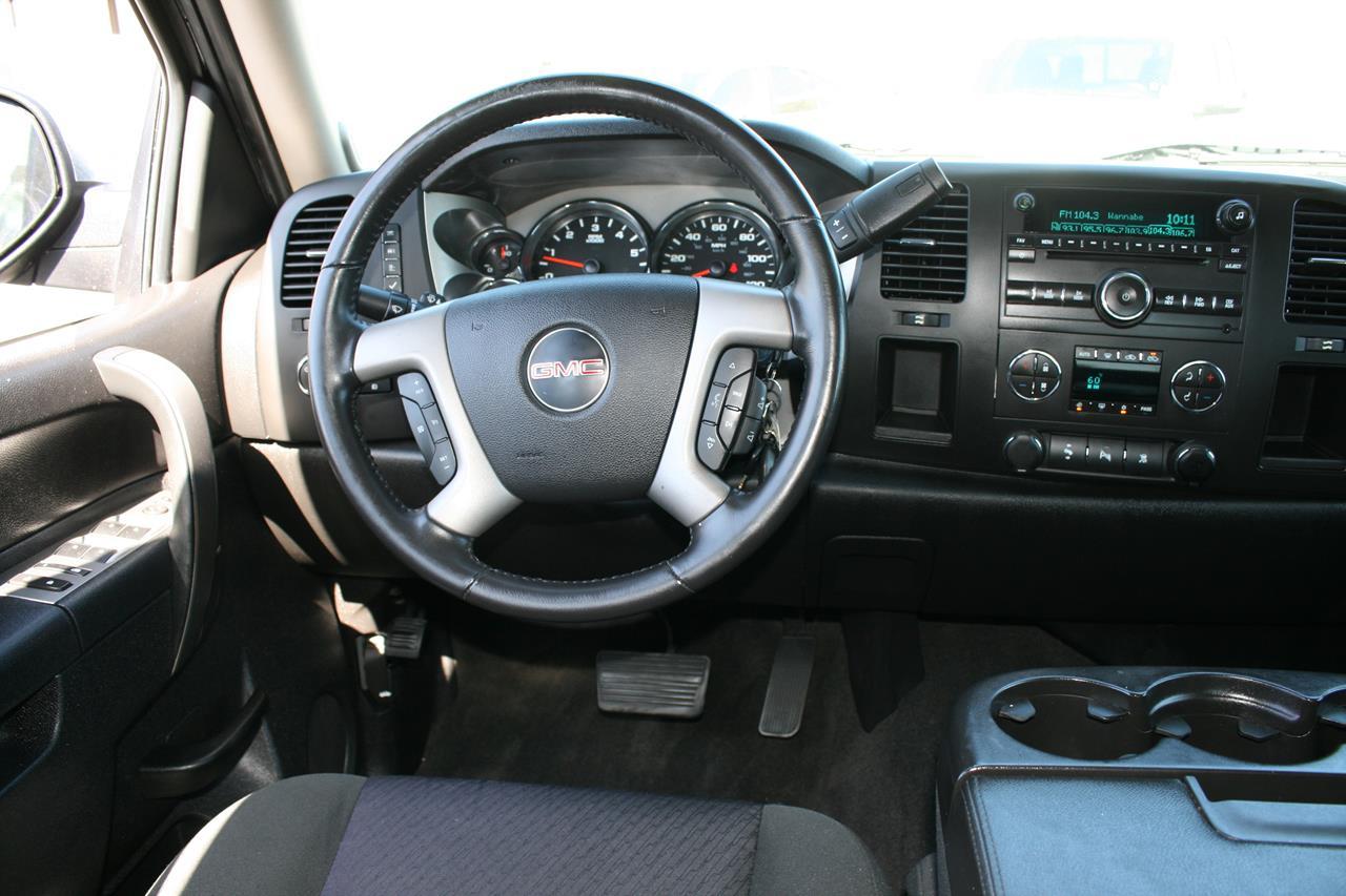 GMC Sierra 1500 2WD Crew Cab 143.5" SLE 2011