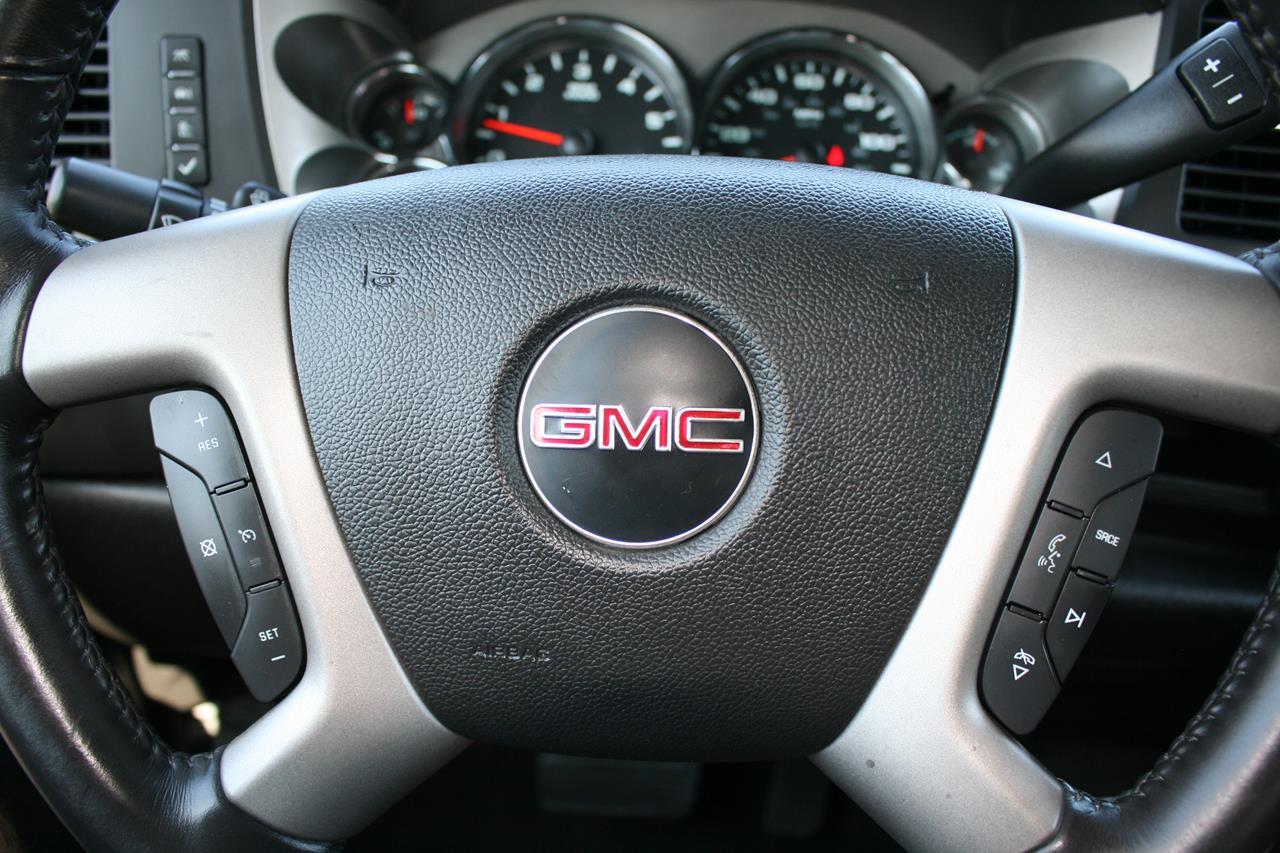 GMC Sierra 1500 2WD Crew Cab 143.5" SLE 2011