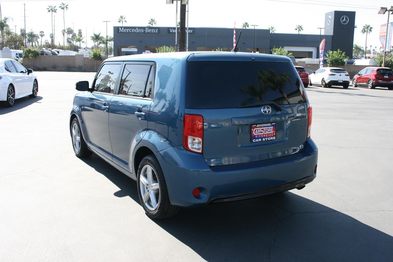 Scion xB 5dr Wgn Auto (Natl) 2015
