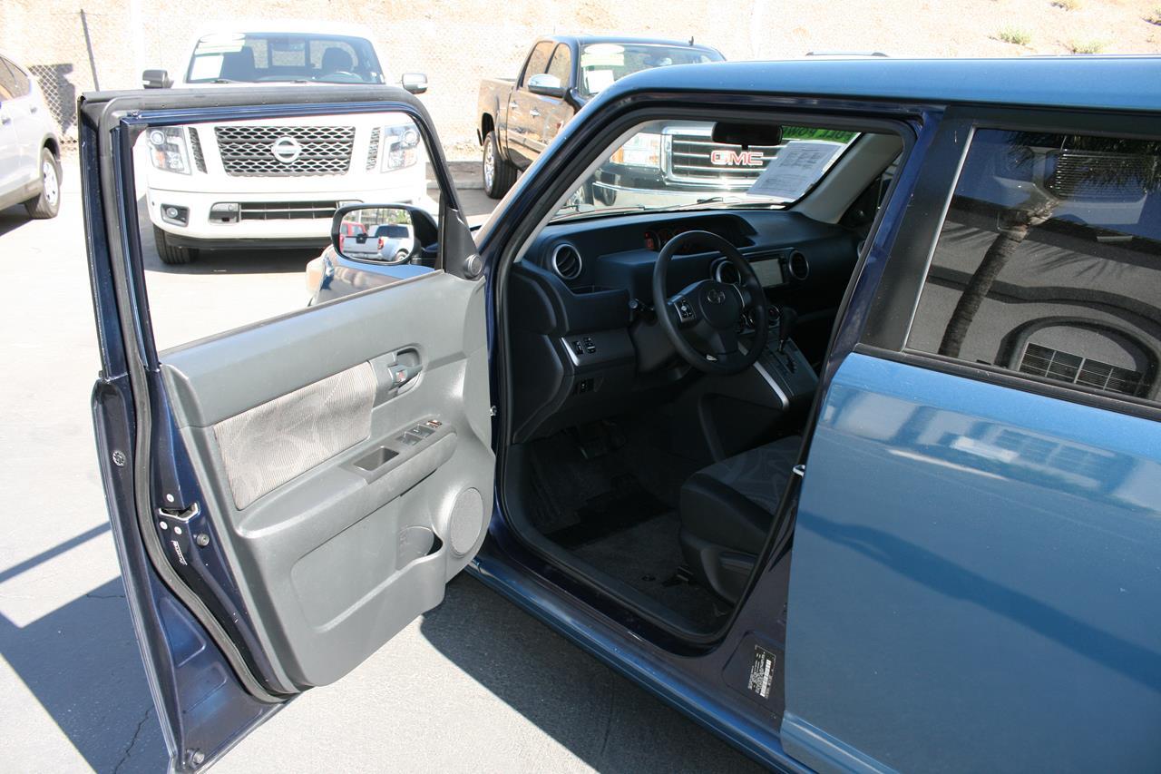 Scion xB 5dr Wgn Auto (Natl) 2015