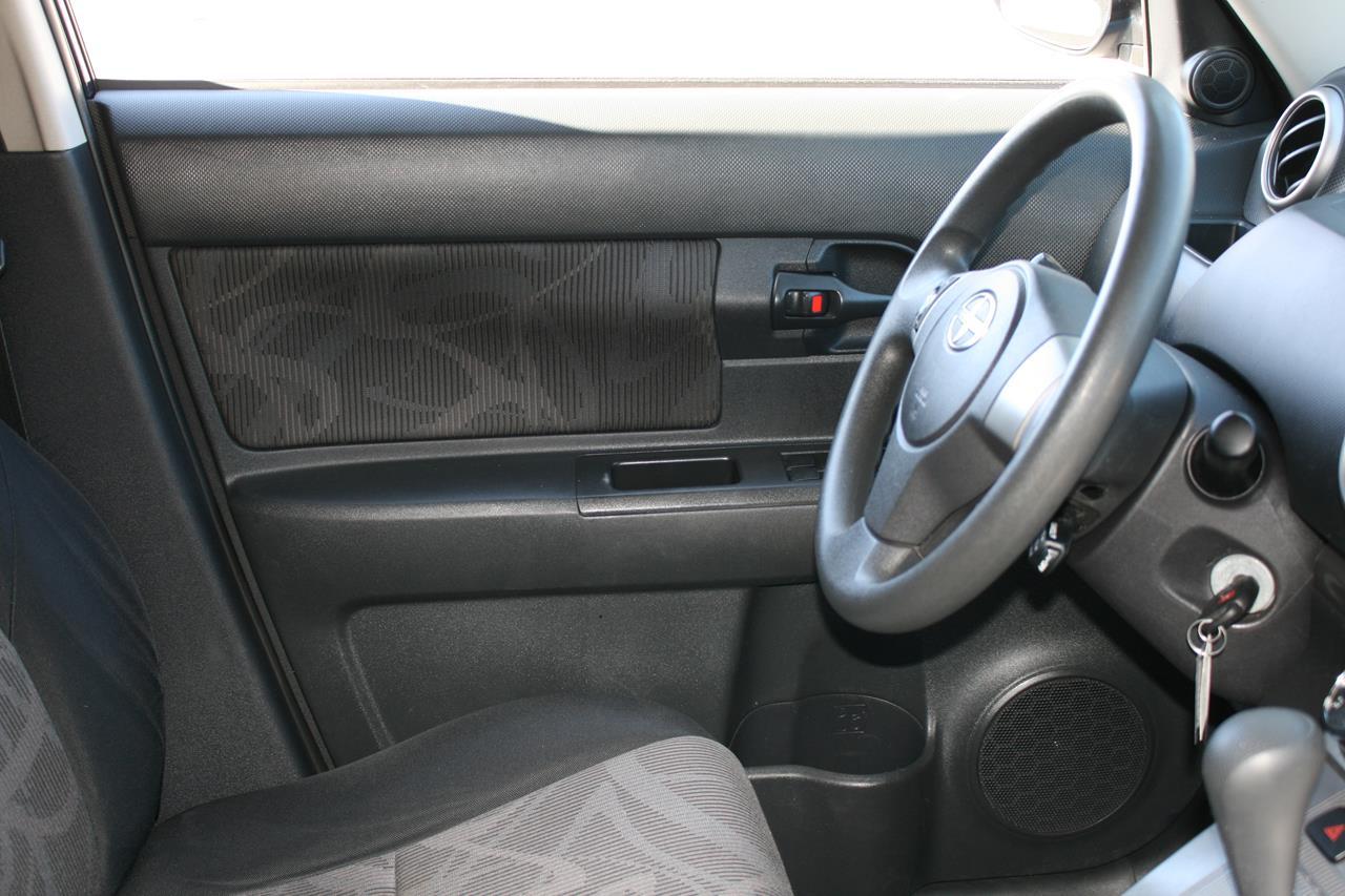 Scion xB 5dr Wgn Auto (Natl) 2015