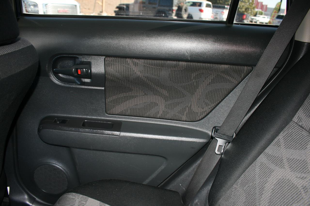 Scion xB 5dr Wgn Auto (Natl) 2015