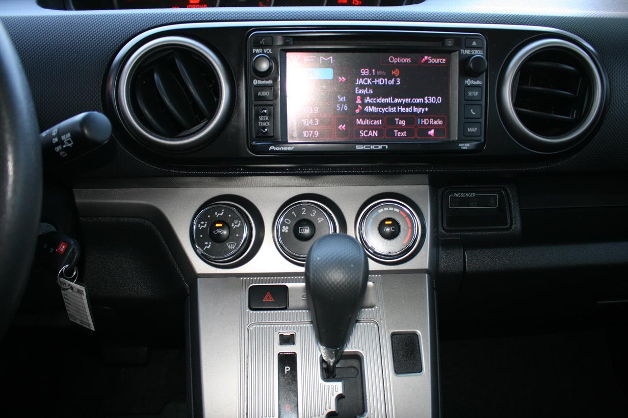 Scion xB 5dr Wgn Auto (Natl) 2015