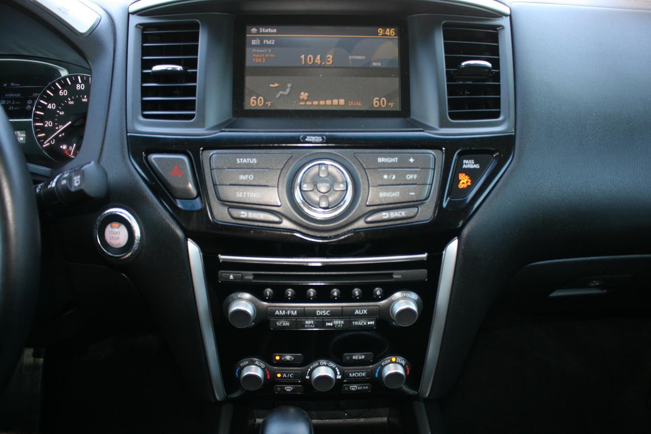 Nissan Pathfinder 2WD 4dr SV 2014