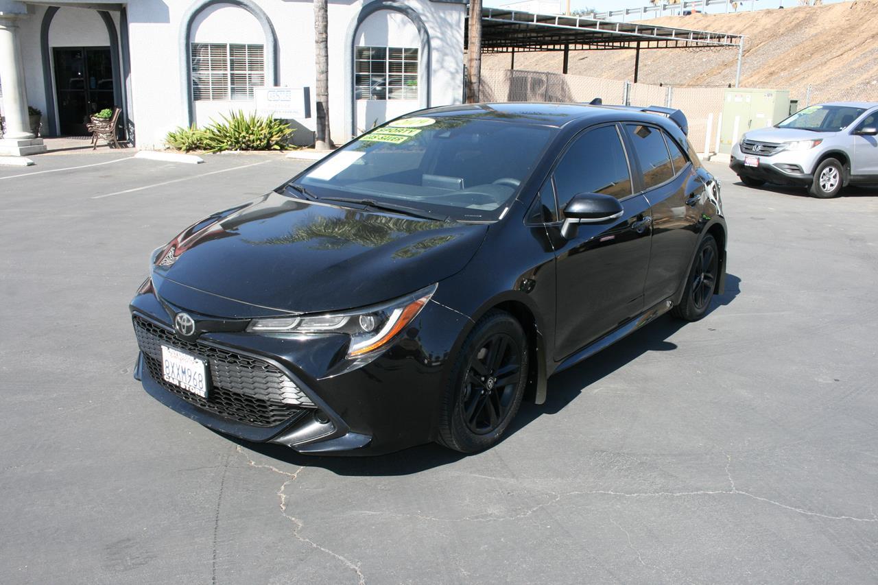 Toyota Corolla Hatchback SE CVT (Natl) 2019