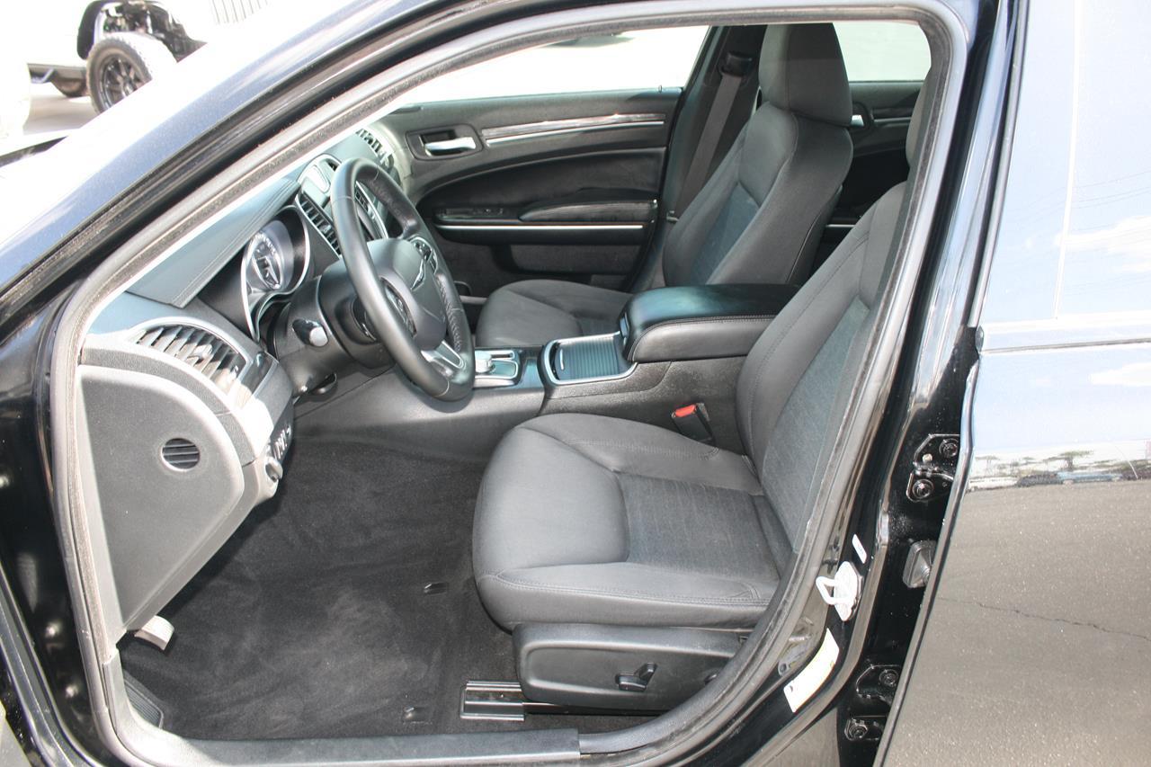 Chrysler 300 Touring RWD 2019