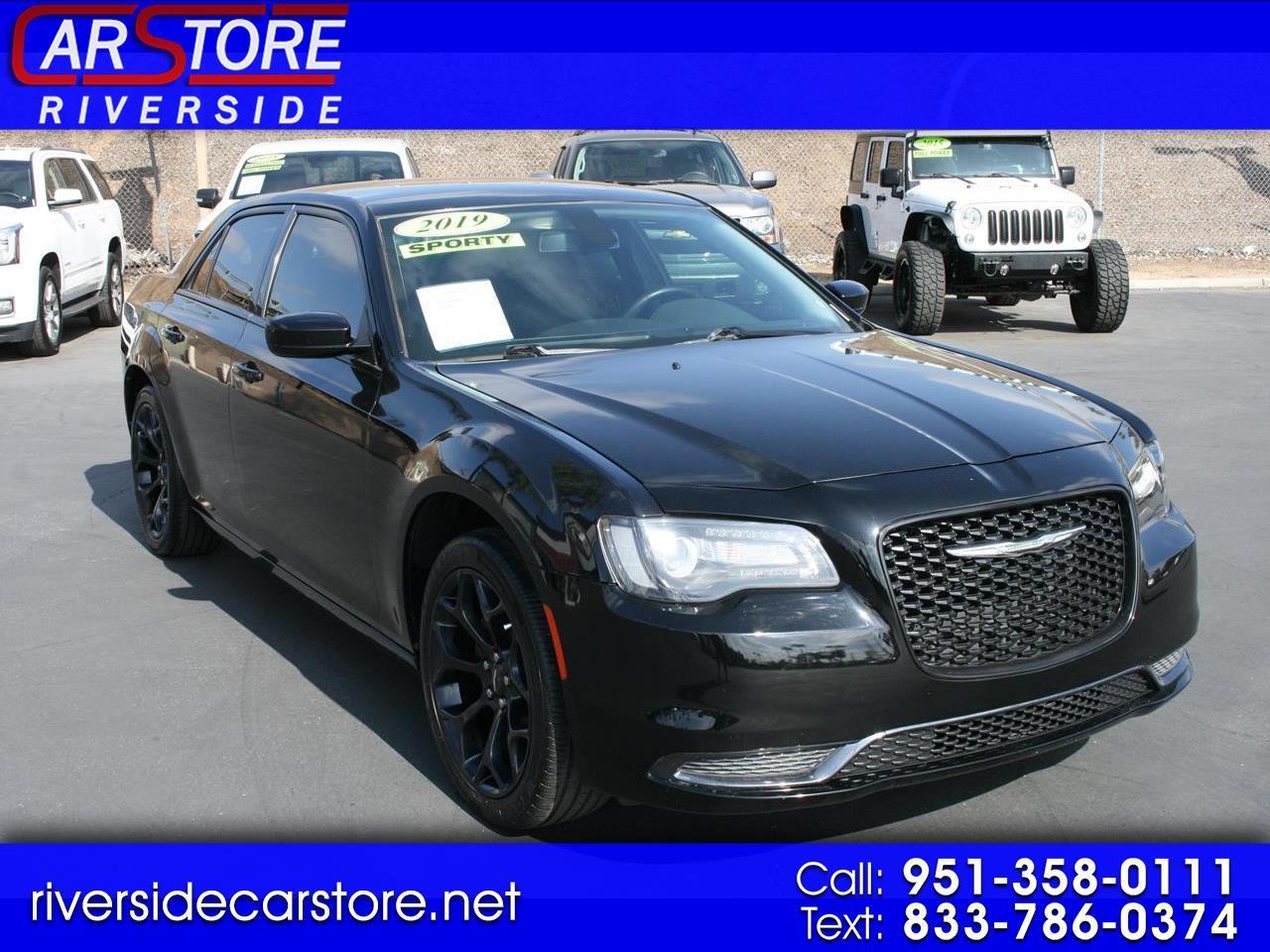2019 Chrysler 300 Touring RWD