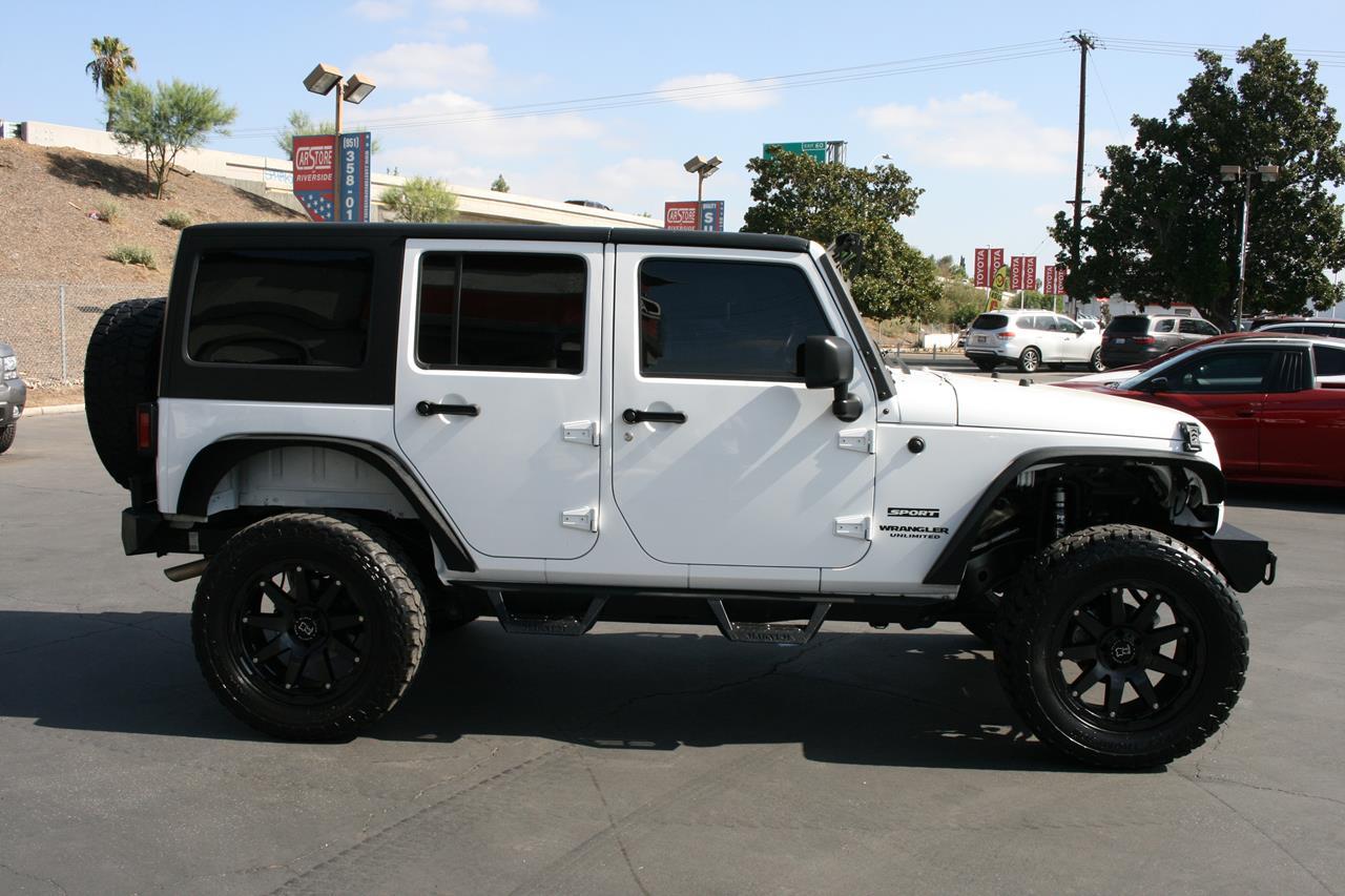 Jeep Wrangler Unlimited 4WD 4dr Sport 2015