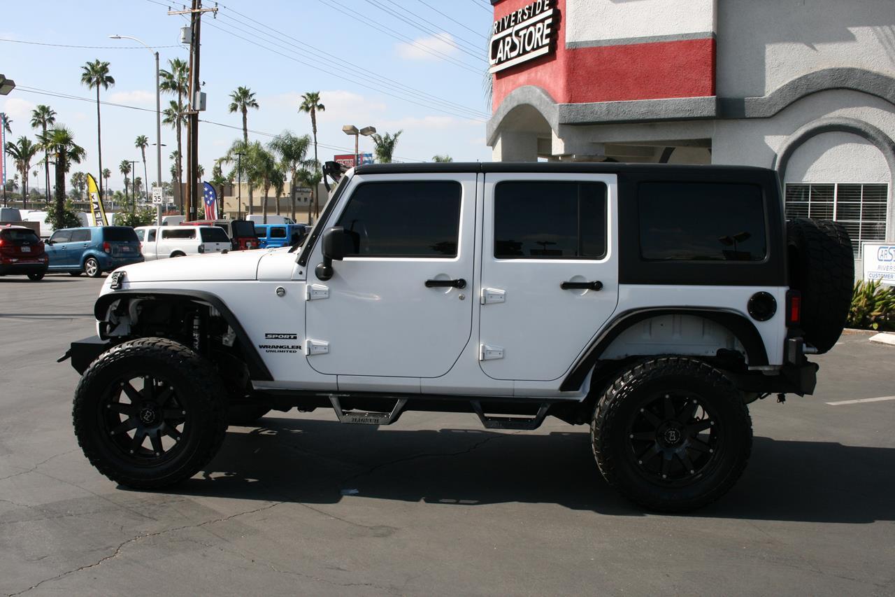 Jeep Wrangler Unlimited 4WD 4dr Sport 2015