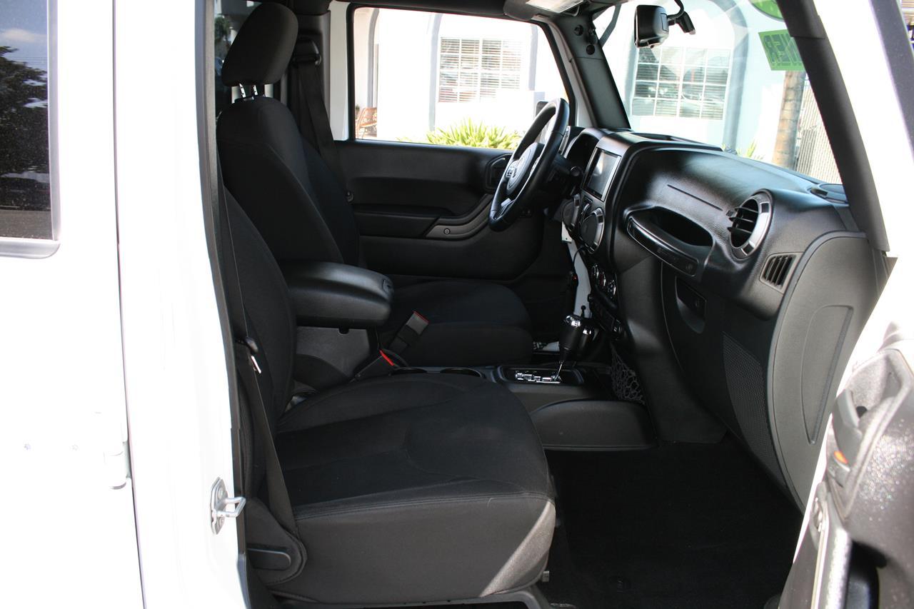 Jeep Wrangler Unlimited 4WD 4dr Sport 2015