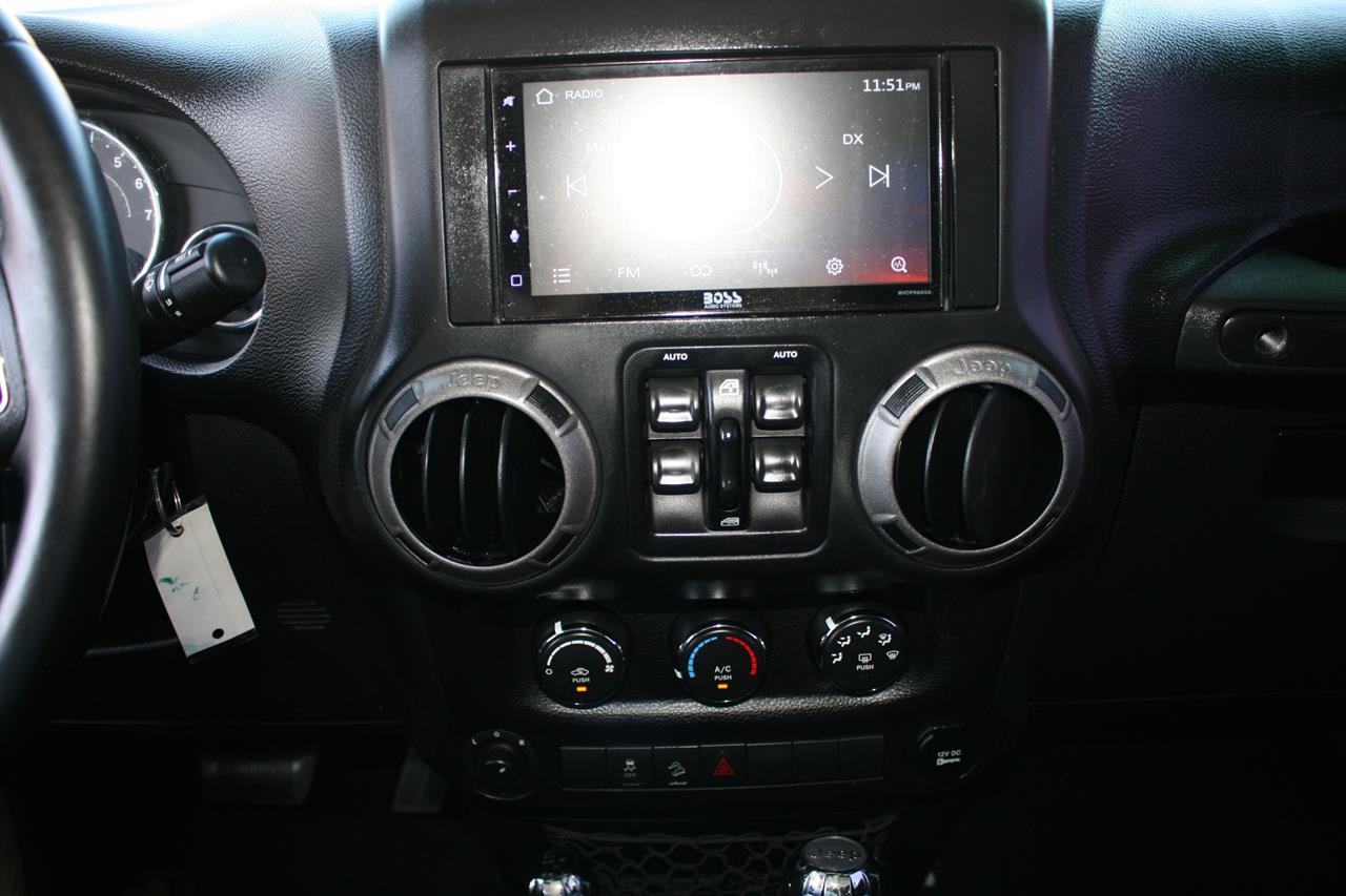 Jeep Wrangler Unlimited 4WD 4dr Sport 2015