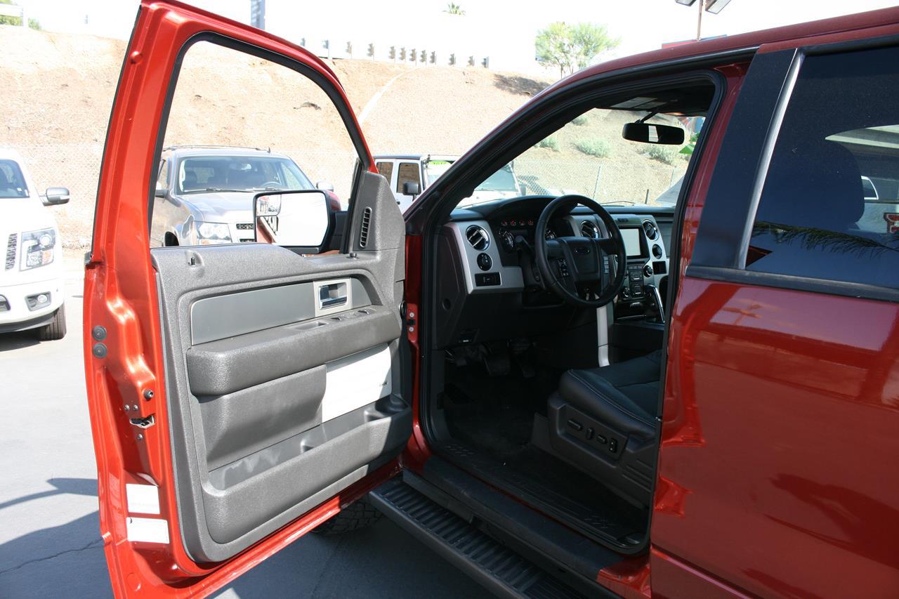 Ford F-150 4WD SuperCrew 145" Lariat 2014