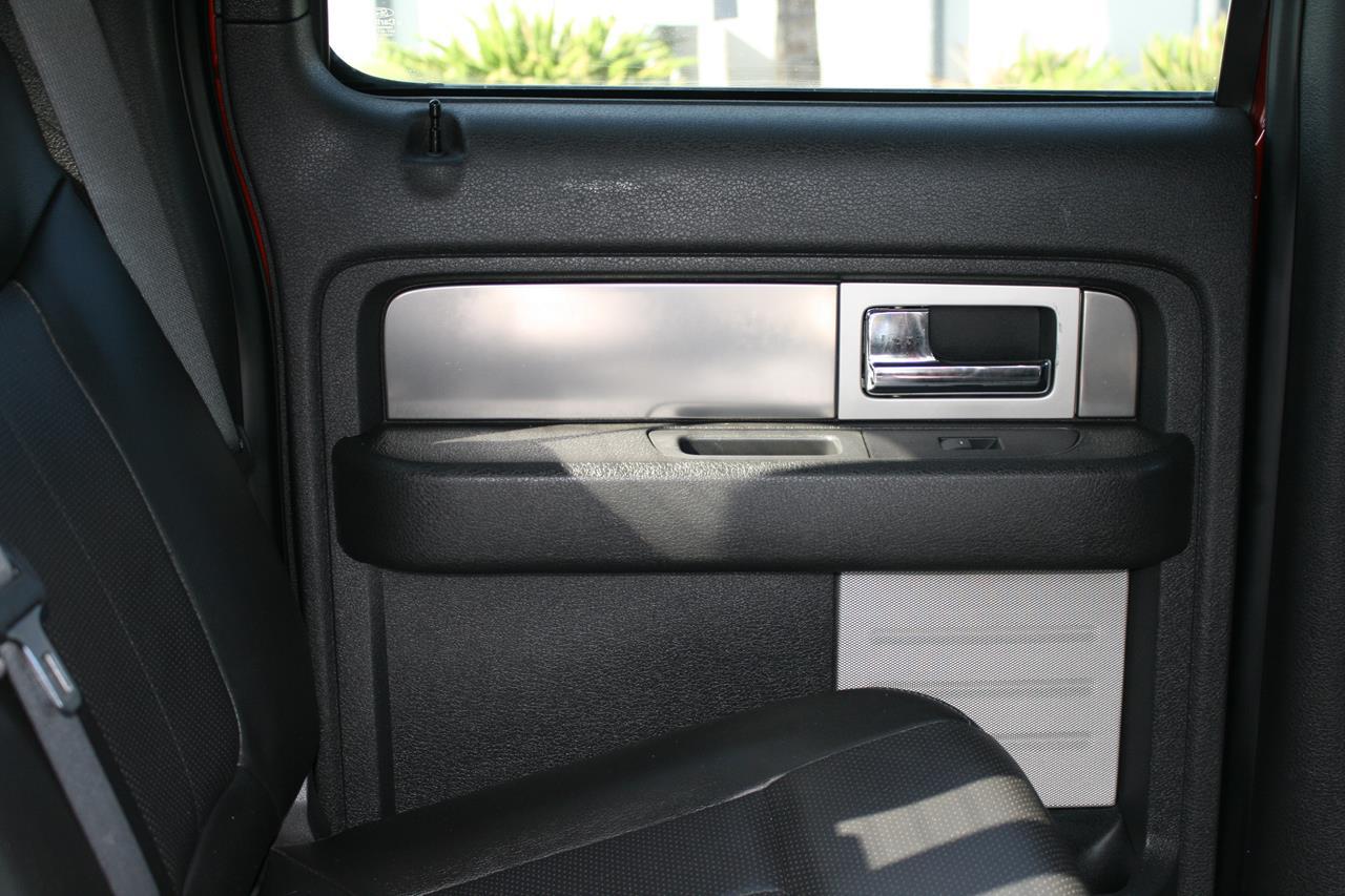 Ford F-150 4WD SuperCrew 145" Lariat 2014