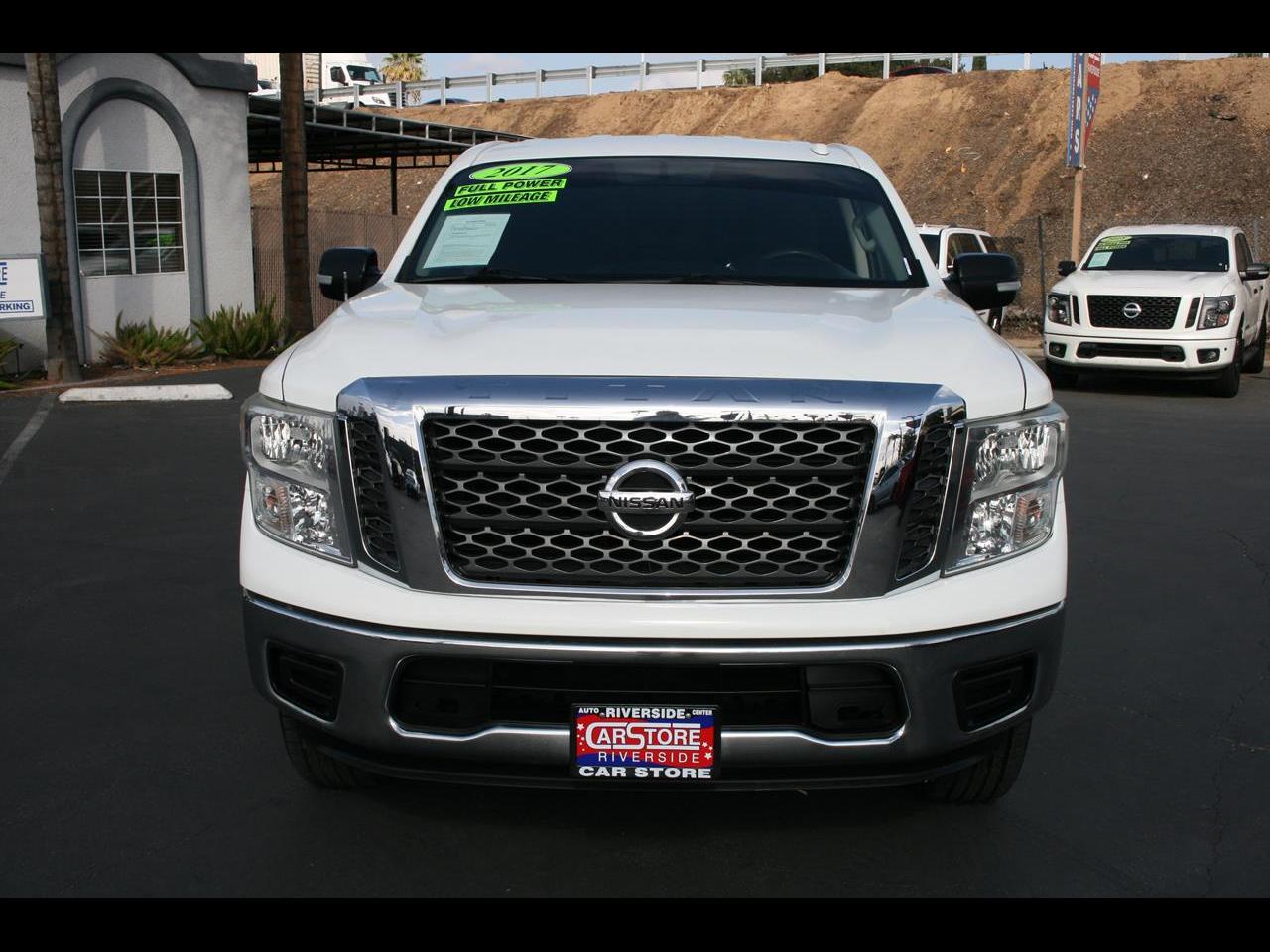 Nissan Titan 4x2 Crew Cab SV 2017