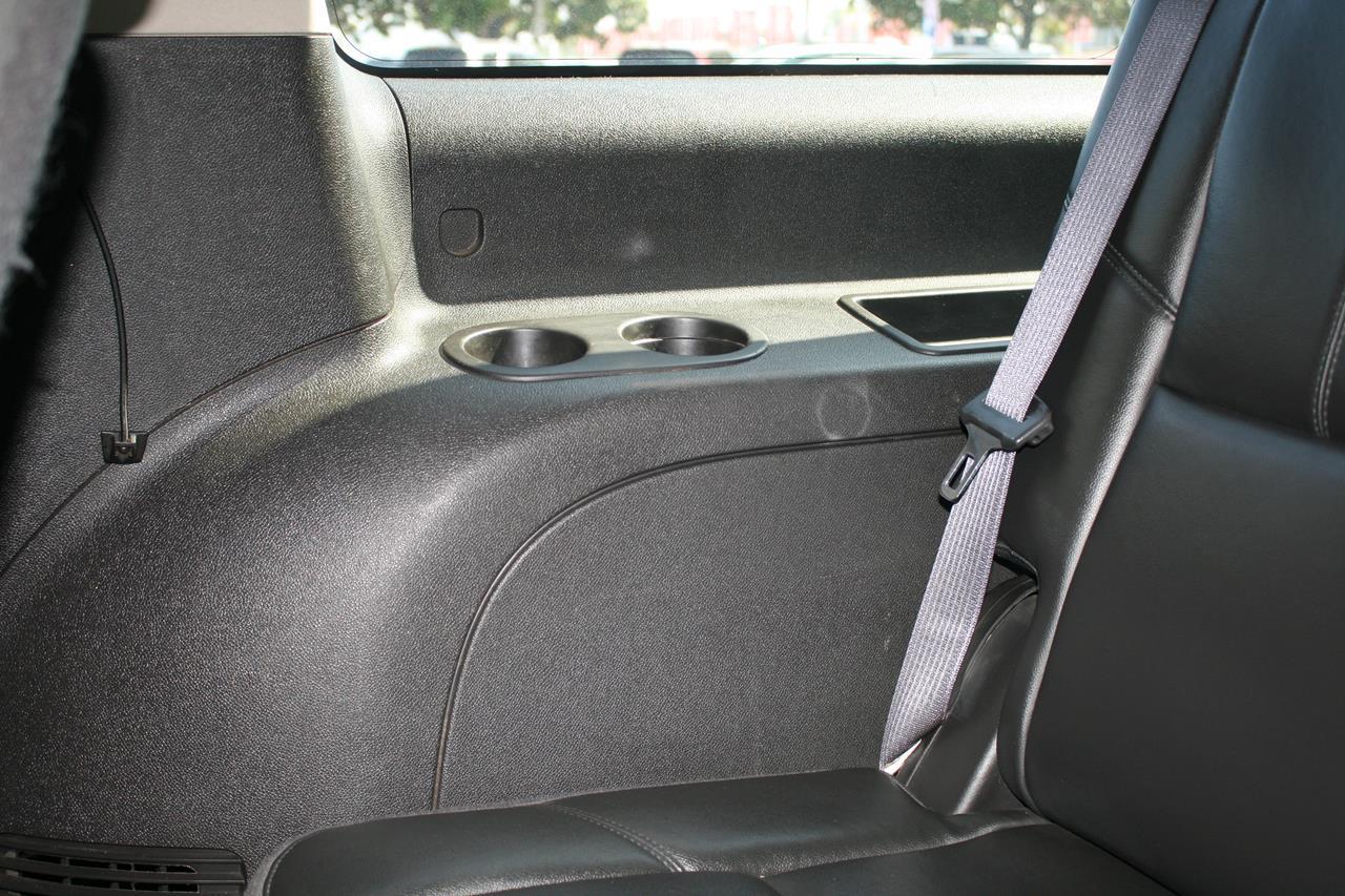 Chevrolet Suburban 4WD 4dr 1500 LT 2012