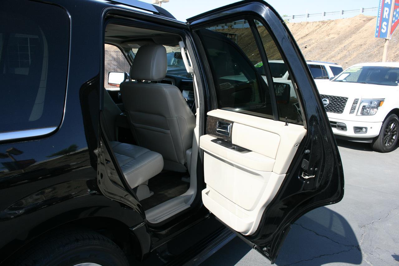 Lincoln Navigator 2WD 4dr Select 2016