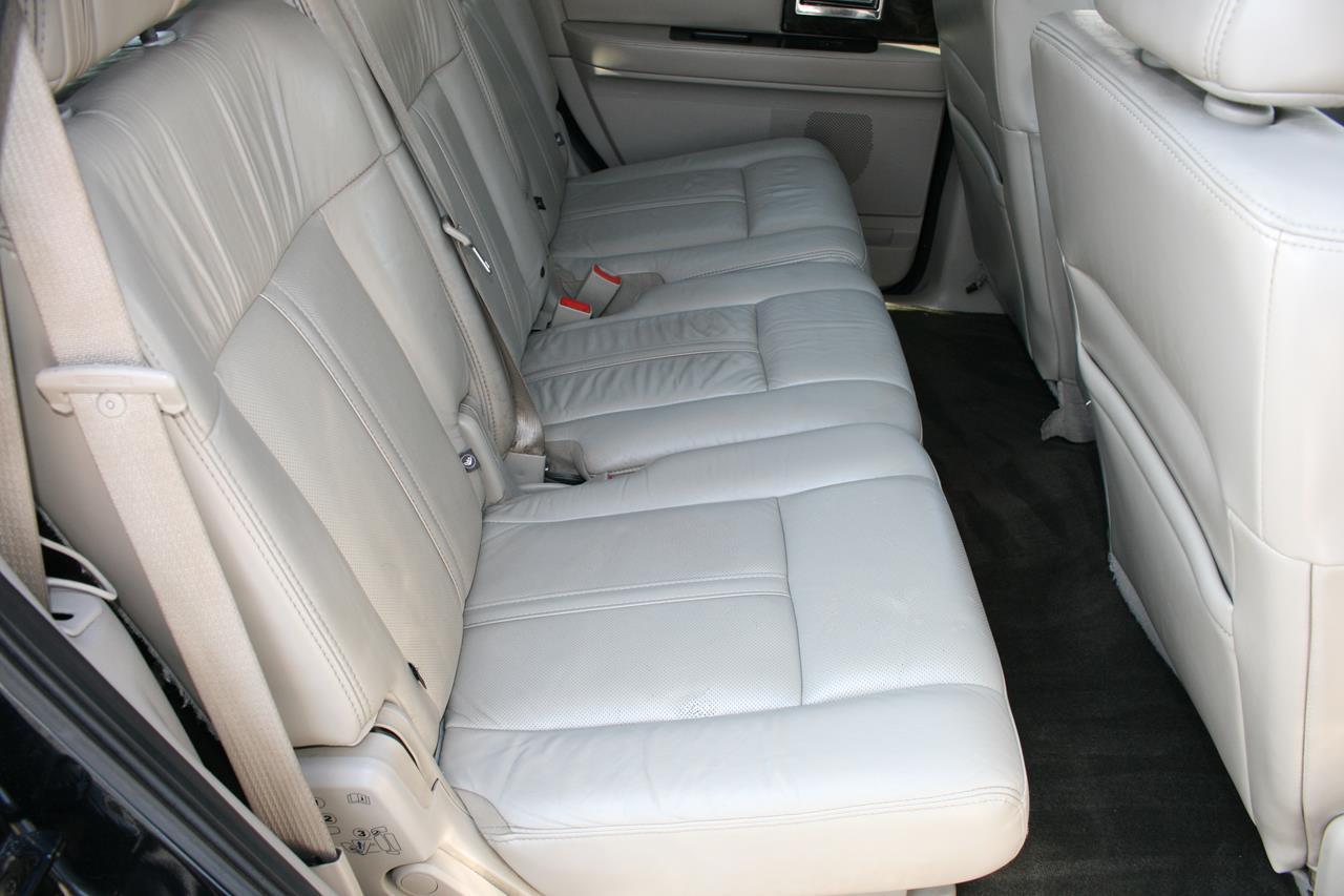 Lincoln Navigator 2WD 4dr Select 2016